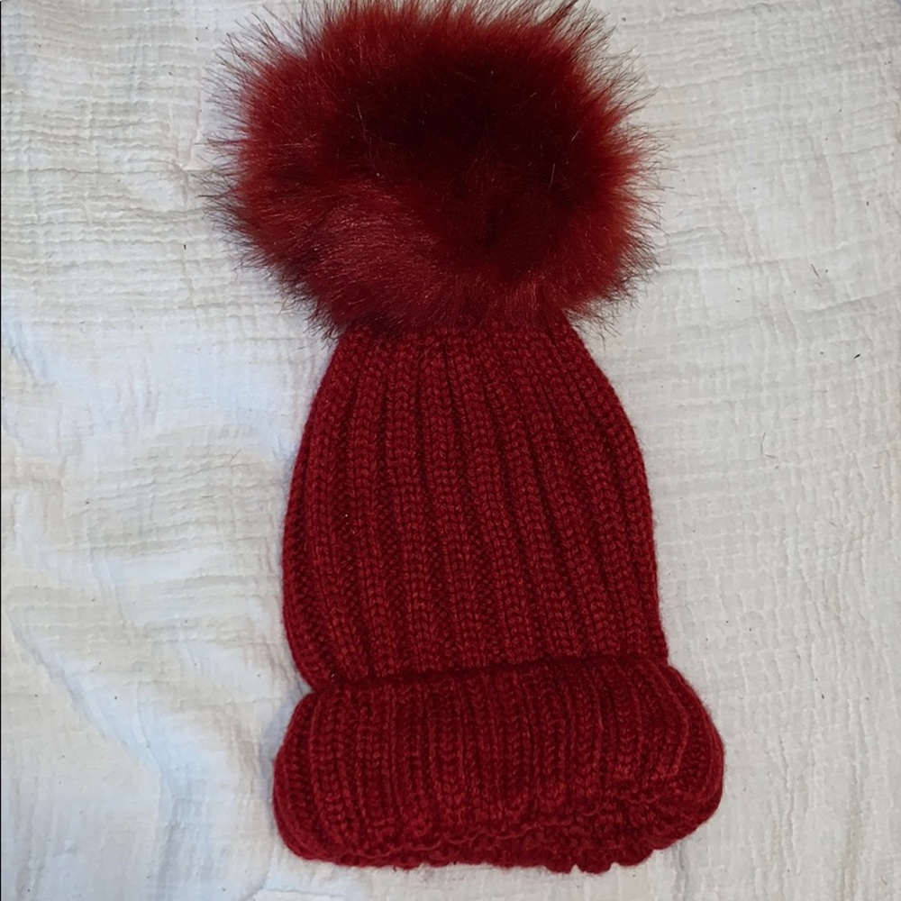 Steve Madden Winter Pom Pom Beanie
